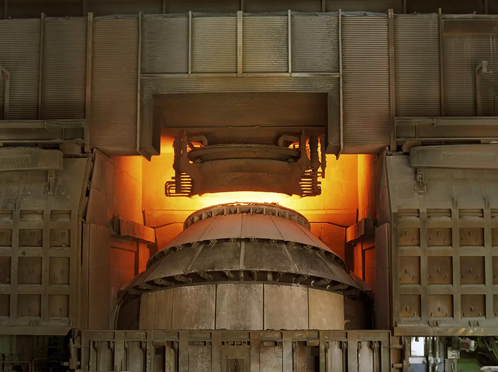 Refractories for BOF: Hot-Repair Mixes for Converters