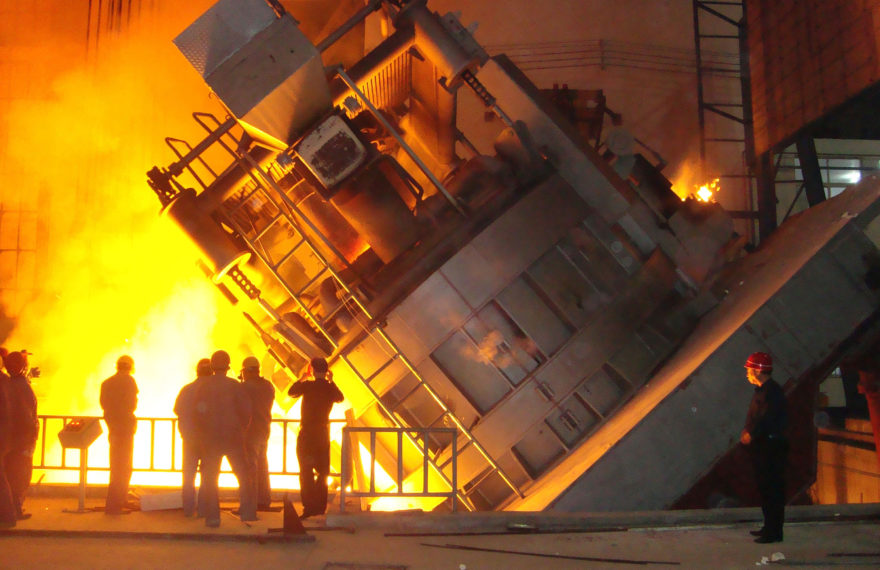 The Role of Refractory Linings in Extending the Lifespan of Industrial Furnaces