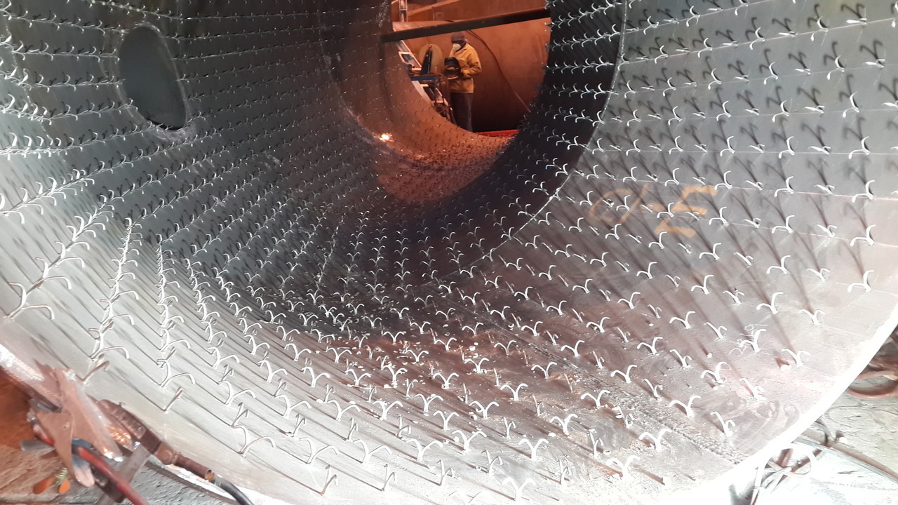The Role of Surface Coatings in Enhancing Refractory Durability: Barrier Protection, Reduced Infiltration, and Longer Campaigns